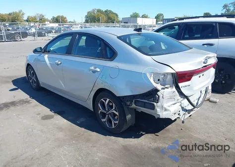 2019 Kia Forte Lxs из США, поврежденный, VIN 3KPF24AD3KE130877